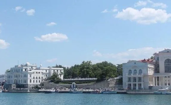 В МГИ и ИнБЮМе жалуются, что не получают заплату