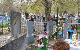 Жителей Красноперекопска лишили автобуса перед поминальными днями