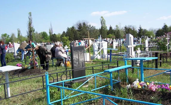В Симферополе в поминальные дни ограничат движение транспорта