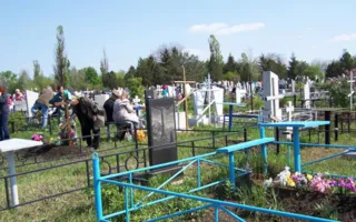 В Симферополе в поминальные дни ограничат движение транспорта