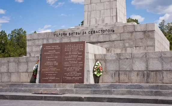 Обелиск Славы на Сапун-горе в Севастополе отремонтируют