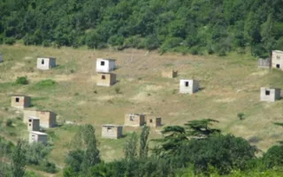 В Крыму разберутся с самозахватами на территории бывшего концлагеря