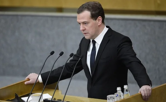 Медведев: Ценю, что МИД Украины следит за моими передвижениями