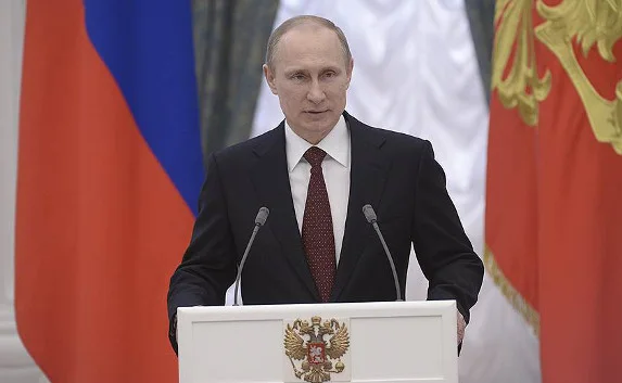 Путин: Россия снова доказывает, что может противостоять любым вызовам