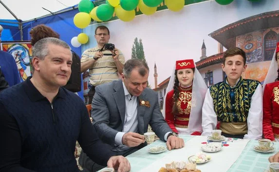 Аксёнов: Власти гармонизируют межнациональные отношения в Крыму