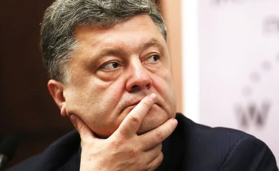 СМИ: Порошенко негласно признал Крым российским давно