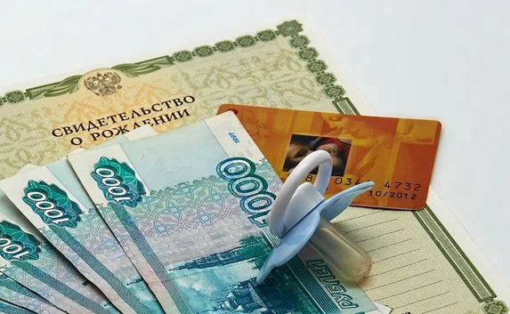 Севастопольской маме не выдают детское пособие из-за чиновника