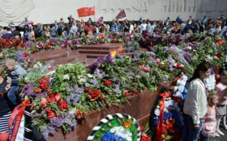 В Ялте память воинов ВОВ почтило рекордное число людей