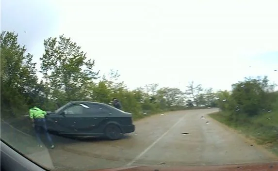 На выезде из Орлиного «Skoda» врезалась в ограждение