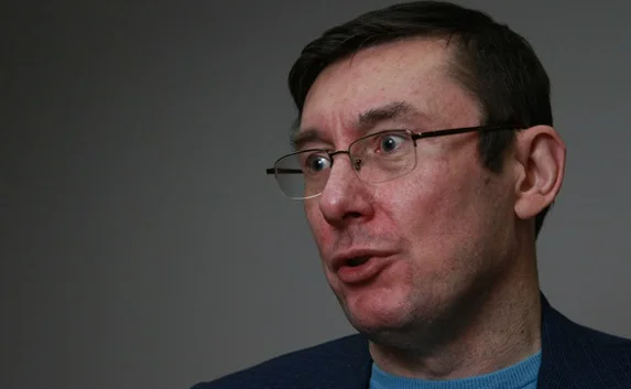 Луценко призывает к полной блокаде Крыма и Донбасса 