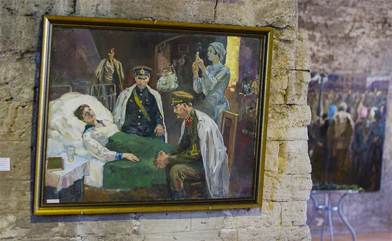 В Севастополе проходит выставка «Вставай, страна огромная...»