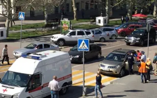 В Севастополе после аварии водитель уснул за рулём 