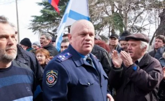 У главного полицейского Севастополя есть раритетный авто и земля