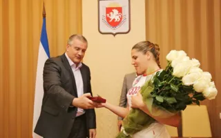 Аксёнов пообещал крымской чемпионке Европы по сумо квартиру