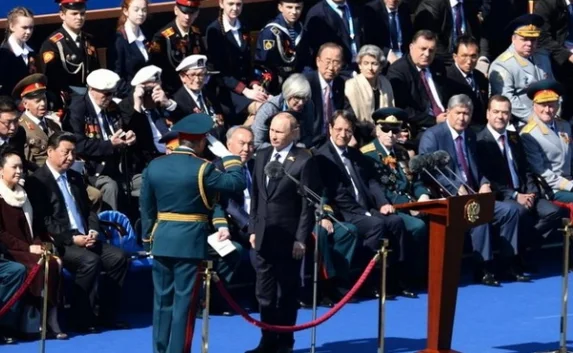 СМИ: Путин перехитрил Кэмерона, не приехавшего 9 мая в Москву