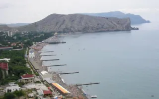Медведев: Не все приезжают из Крыма с позитивными эмоциями 