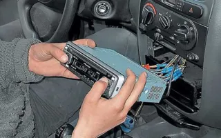 В Севастополе задержали молодых воров автомагнитол