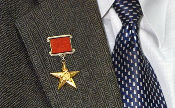 В Севастополе материально поддержат Героев Труда 
