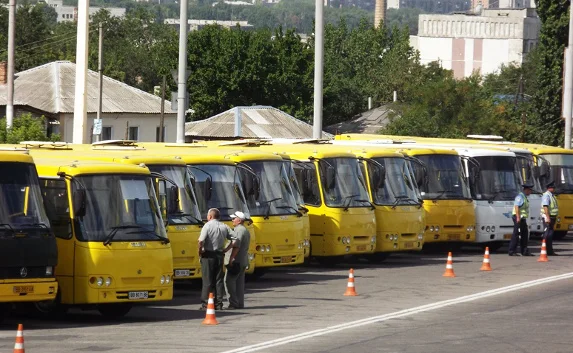 Жители Сахарной Головки просят ночной автобус