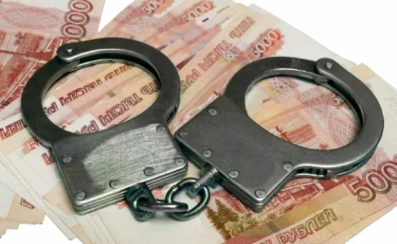 В Севастополе по подозрению в краже 50 тысяч рублей задержана продавец