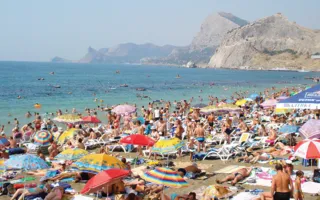 Власти Крыма: Никакие козни Киева не сорвут туристический сезон