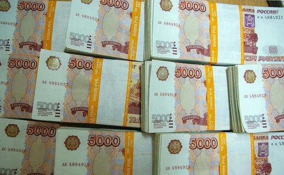 При реконструкции мемориала в Крыму похитили десять миллионов