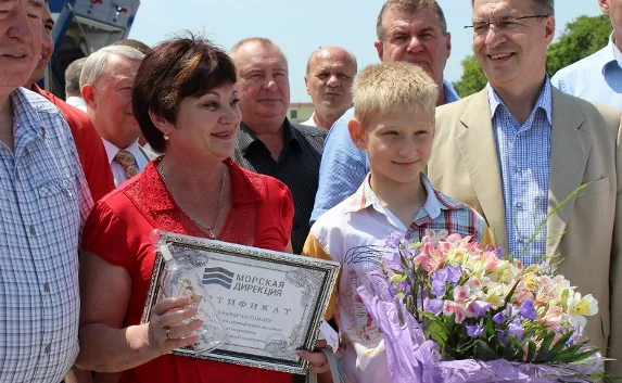  На Керченской паромной переправе чествовали миллионного пассажира