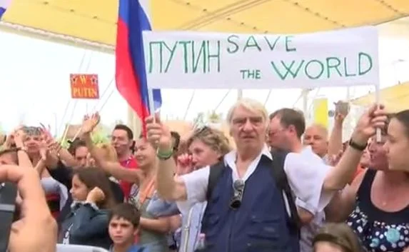 Итальянцы просили Путина спасти мир и скандировали «Виват»