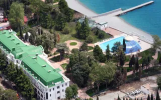 За вход на пляж бывшего отеля «Radisson» в Алуште требуют деньги
