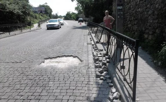 ​На спуске Котовского автомобилистов ожидает неприятный «сюрприз»