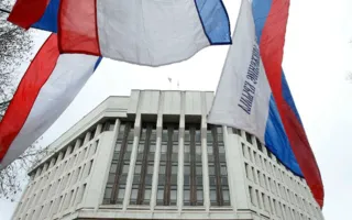 Песков не в курсе слухов о кадровых изменениях в руководстве Крыма