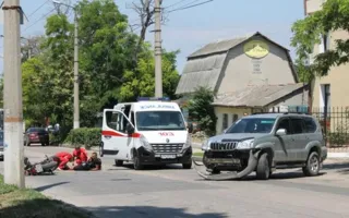 ​В тройном ДТП в Севастополе сбили мотоциклиста