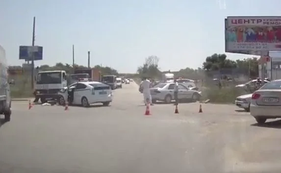 В Севастополе «Хонда» столкнулась с автомобилем ГИБДД