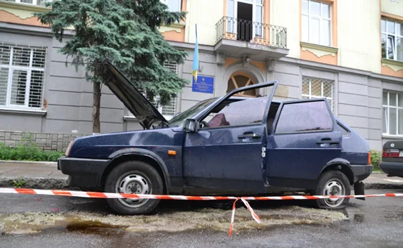 Во Львове у двух райотделов милиции прогремели взрывы