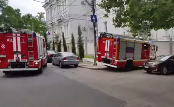 Стихийные парковки угрожают жизни севастопольцев