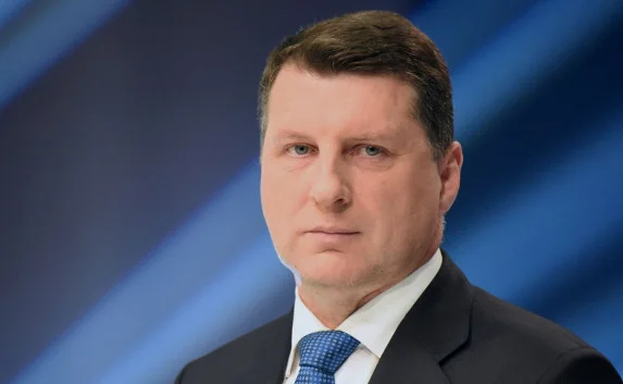 Президенту Латвии советуют не говорить по-русски