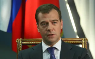 Медведев: Россия выступает за целостность Украины без Крыма