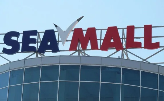 На повороте к «Sea Mall» троллейбус «зацепил» велосипедиста 
