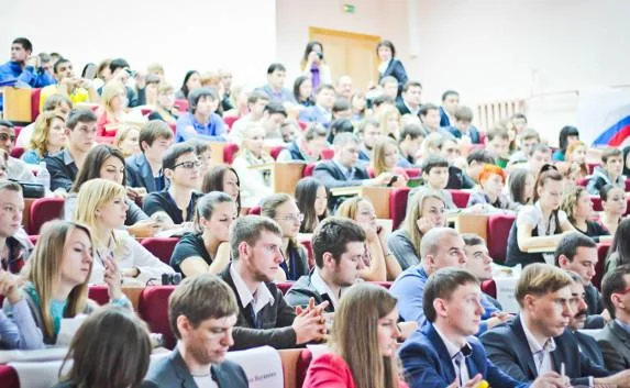 В вузах Севастополя созданы льготные условия для «своих»