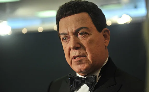 Кобзон вызвал на литературную дуэль Порошенко и Яценюка