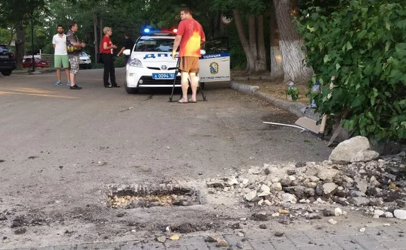 На Историческом бульваре вновь пытались установить шлагбаум