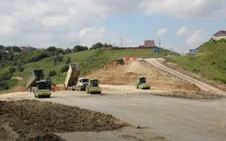 В Крыму нарушения при ремонте дорог устранят до 1 октября