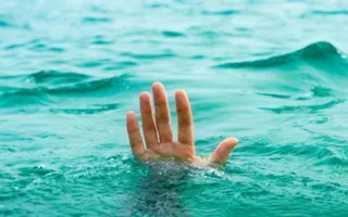 ​В Омеге севастополец умер во время ночного заплыва