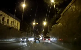 В Севастополе водитель за пять минут заснял три аварии