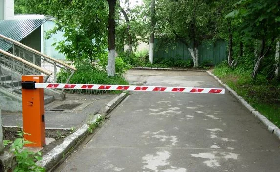 В Севастополе установят ещё четыре шлагбаума «по требованию»