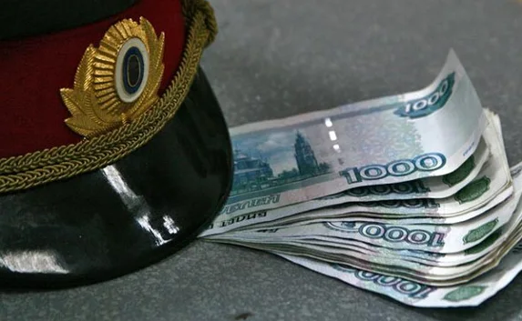 В Евпатории пятеро полицейских «крышевали» бордель — Следком