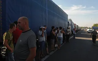 Погрануправление ФСБ: На границе с Крымом бунтуют дальнобойщики