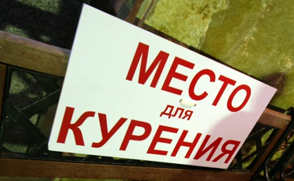 Курилки могут появиться в севастопольских подъездах 