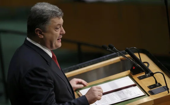 Английский вторым рабочим языком в Украине предложил Порошенко