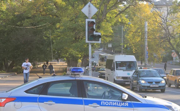Светофор на перекрёстке у памятника Матросу Кошке заработал
